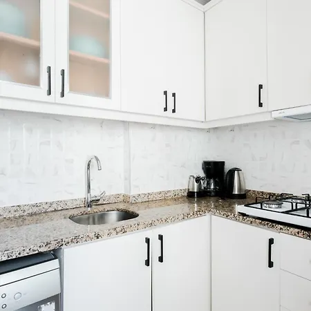 Flat W Balcony Near Taksim Square In Istiklal * Istanbul
