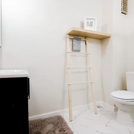 Flat W Balcony Near Taksim Square In Istiklal شقة *